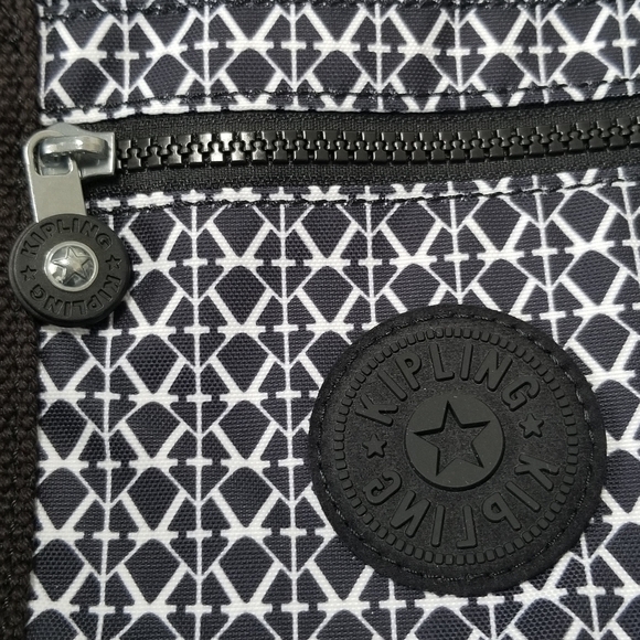 Kipling Art Mini Printed Shoulder Bag In Black And White K Pattern - Picture 2 of 14